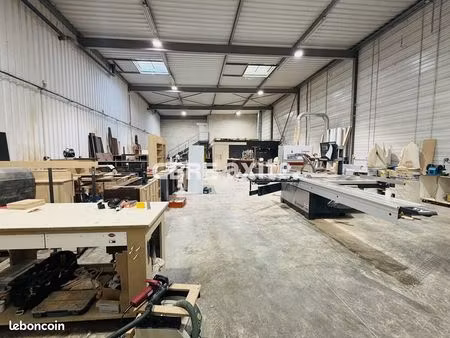 local d'activite 750 m² barby