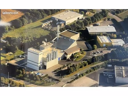 local d'activite 5450 m² essarts-en-bocage