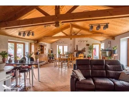 ferme 6 pièces 164 m²