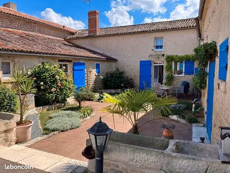 ancienne ferme totalement rénovée