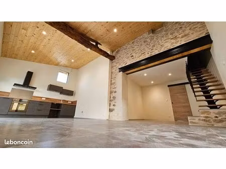 à louer – maison meublée rénovée avec patio – la bernardière