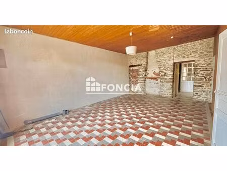 ensemble immobilier au cœur historique de talmont-saint-hilaire