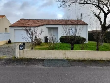 location maison tiffauges 85130