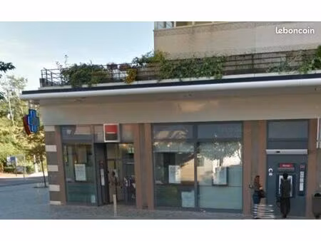 vente de murs de commerces occupés. paris  st germain  macon  cognac  nancy  lyon  ...