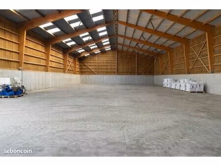 entrepôt 1000 m² morainvilliers