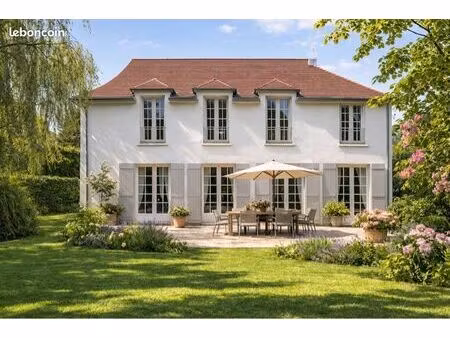 louveciennes village - maison de caractère 200m2 - garage + 3 stationnements