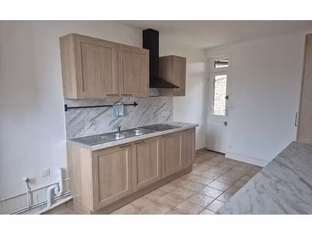 location maison  81.5 m² t-4 à rouen  1 025 €