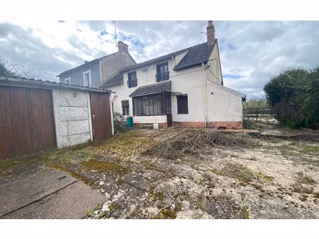 maison rouy 80 m² t-4 à vendre  35 000 €