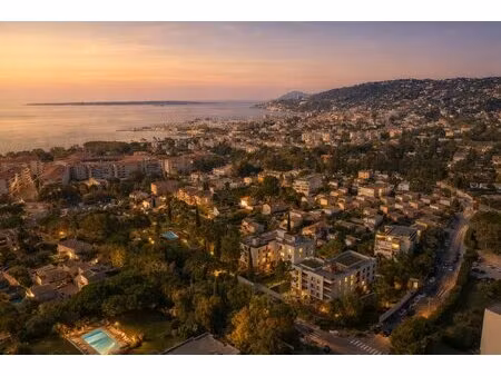 achat : appartement (06160)