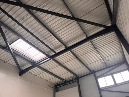 vannes est - local d'activité neuf de 127 m²