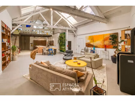 loft d'artiste de style industriel dans une ancienne école de danse