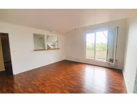 location appartement  m² t-3 à brie-comte-robert  995 €