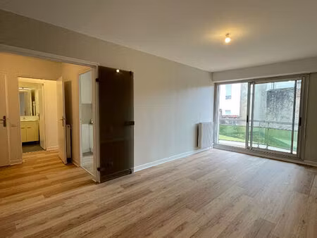 location appartement 2 pièces 49 m² à pau (64000)