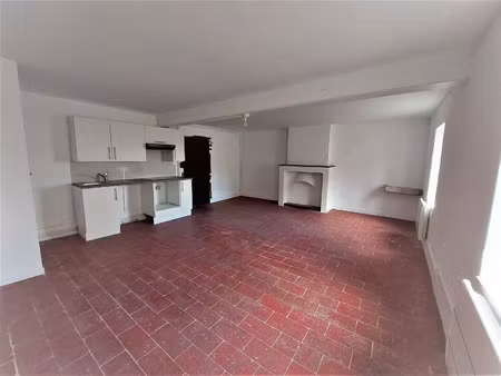 location appartement 3 pièces 73 m² à romanèche-thorins (71570)