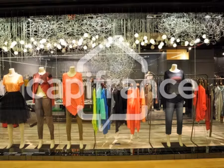 fonds de commerce pret à porter enseigne nationale 196m2 à vendre proche de orleans (45)