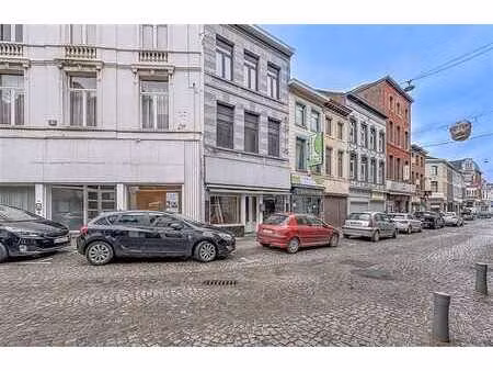 maison d'habitation au centre-ville