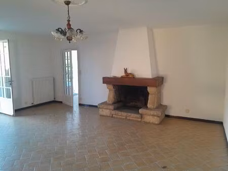 longère 111 m2 avec un terrain de 1648m2