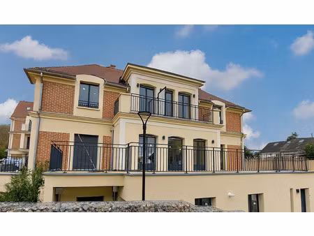 **neuf livré t4 dernier etage avec 100m² terrasse sud avec cave + garage**