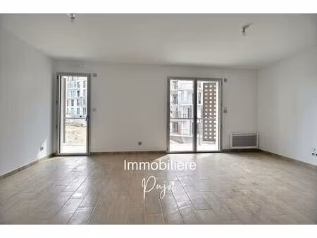 sainte-anne 13008 - type 2 récent avec terrasse et parking