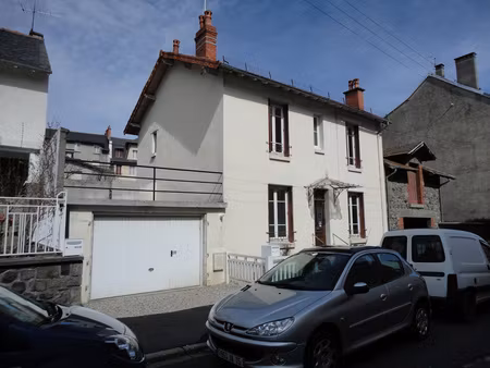 maison de type 6 avec garage-18 rue joseph cabanes aurillac
