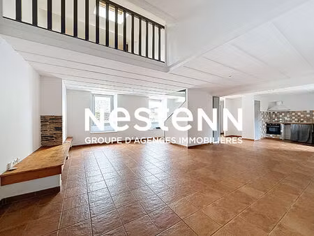 maison de ville à louer à nérac - 5 pièces  3 chambres avec garage et cour.