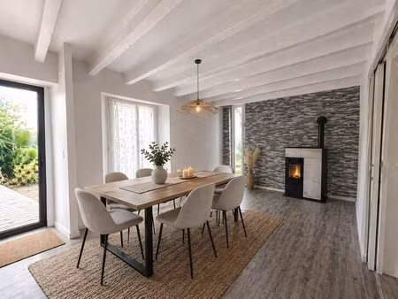 maison de charme en pierre et bois à saint ouen des toits