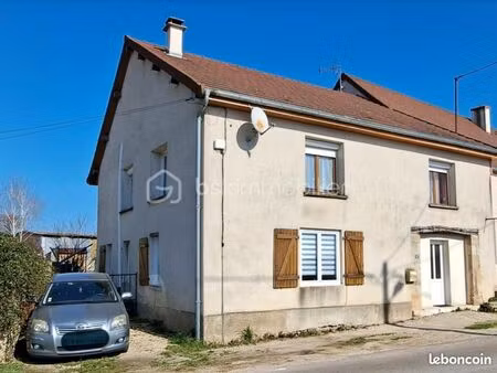 maison de village 6 pièces 179 m²