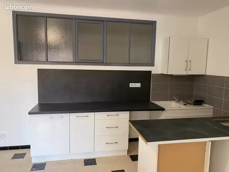 appartement  t3 rez-de-chaussée 66m2