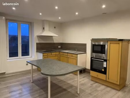 appartement 3 pièces 65 m²