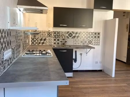 beau t3 à louer la garde