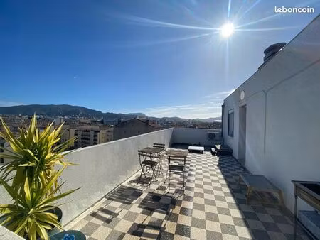 rooftop avec vue 180° • calme total