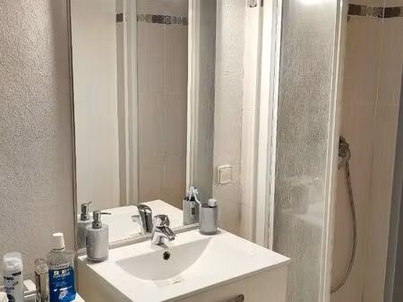 grand studio rue de la république