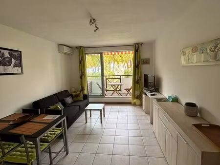 studio 1 pièce 27 m²