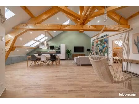 bel appartement t2 meublé 80m2 avec possibilité de garage