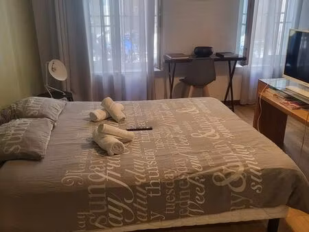 ? à louer - superbe studio meublé en plein coeur de marseille