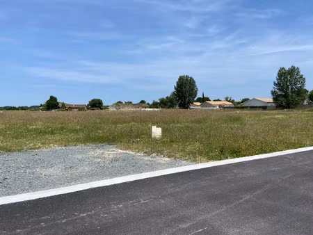 vente terrain 479 m² à créon (33670)  105 000 €