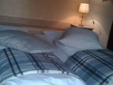 studio 1 pièce 45 m²