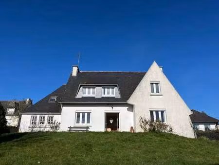vente maison à châteauneuf-du-faou (29520) : à vendre / 154m² châteauneuf-du-faou