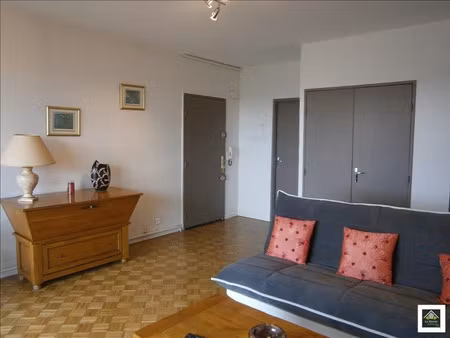 location meublée appartement 1 pièce 35 m² à istres (13800)  670 €