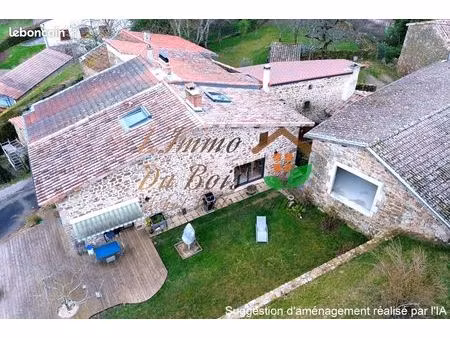 propriété 5 pièces 136 m²