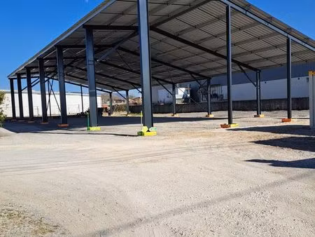 loue hangar 700 m²