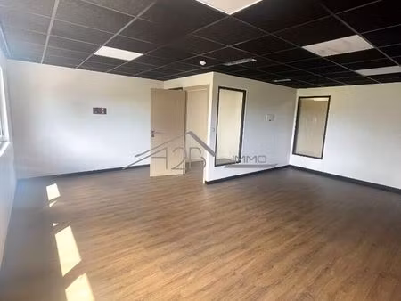 local commercial 120 m² borgo