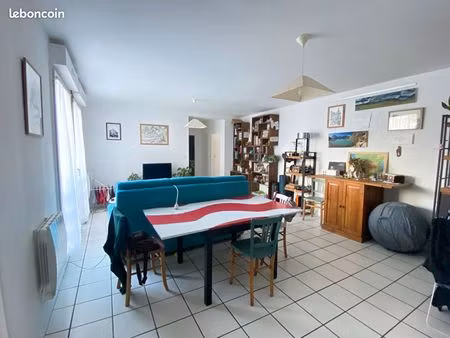 appartement 3 pièces 77 m²