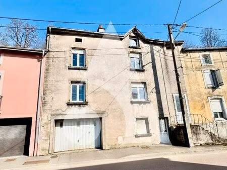 immeuble 6 pièces 200 m²