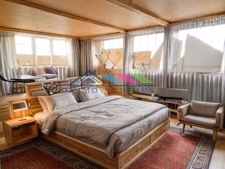 immeuble 6 pièces 345 m²