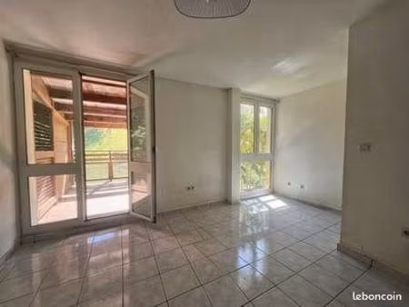 appartement 3 pièces 63 m²