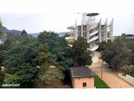 studio 1 pièce 20 m²