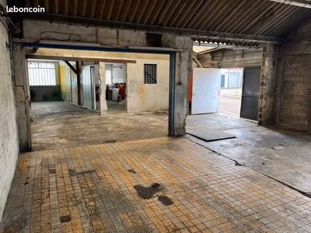 local de 130m2 en cours de rénovation