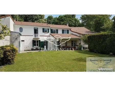 maison 6 pièces 175 m²