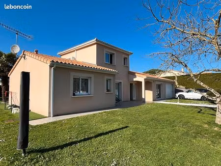 maison 7 pièces 172 m²